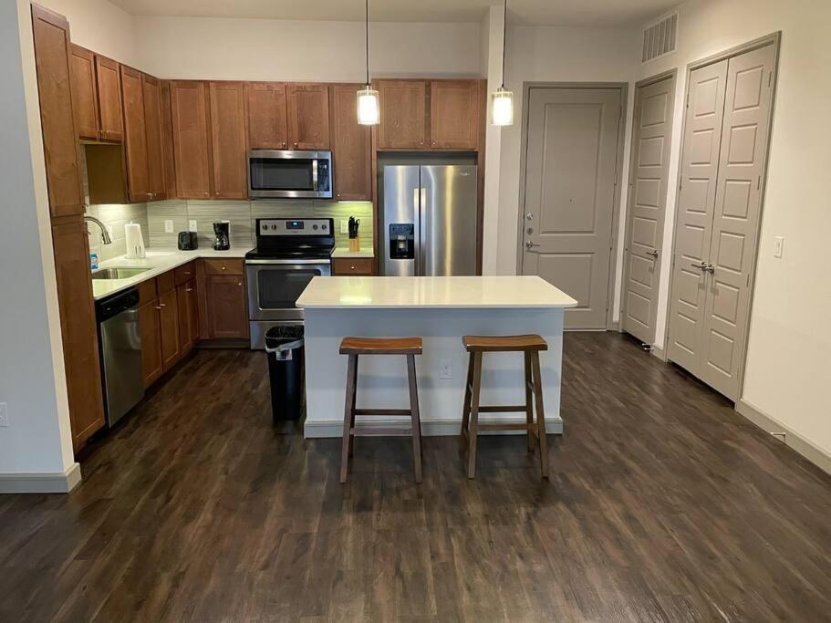 Downtown Living 1Br W/ Free Parking Garage Apartment Houston Ngoại thất bức ảnh