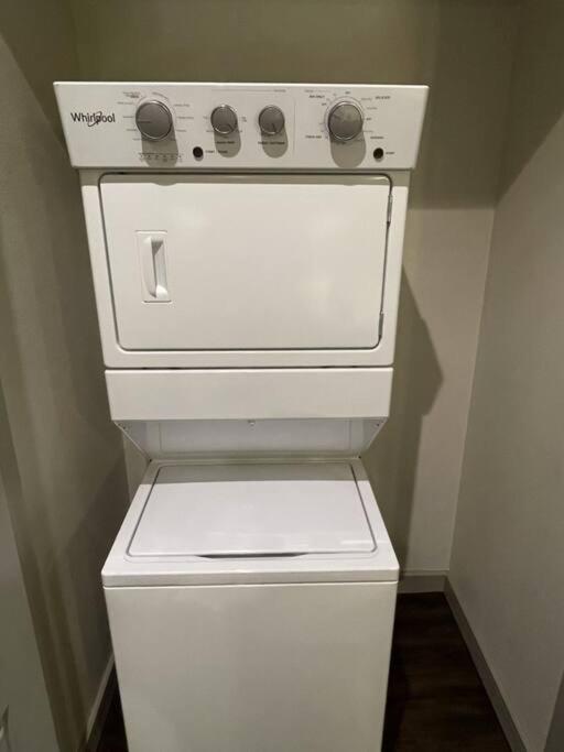 Downtown Living 1Br W/ Free Parking Garage Apartment Houston Ngoại thất bức ảnh