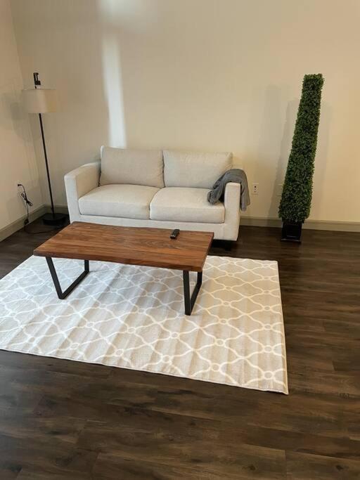 Downtown Living 1Br W/ Free Parking Garage Apartment Houston Ngoại thất bức ảnh